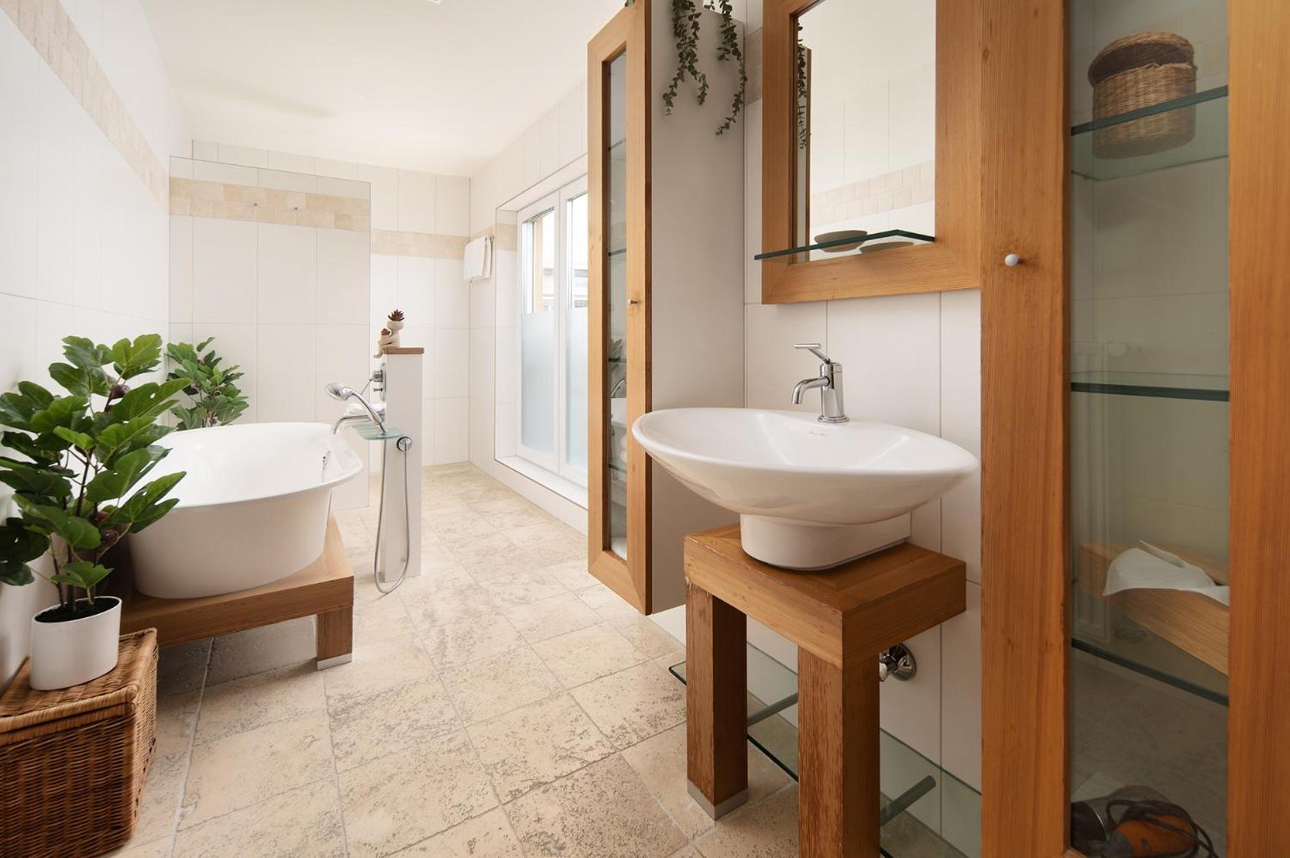 Hotel Vier Jahreszeiten An Der Therme & Kliniken Bad Krozingen Naehe Freiburg & Schwarzwald Ideal Fuer Wellness Kur & Business Ausfluege 24H Check In- Wlan & Parken Gratis Zewnętrze zdjęcie