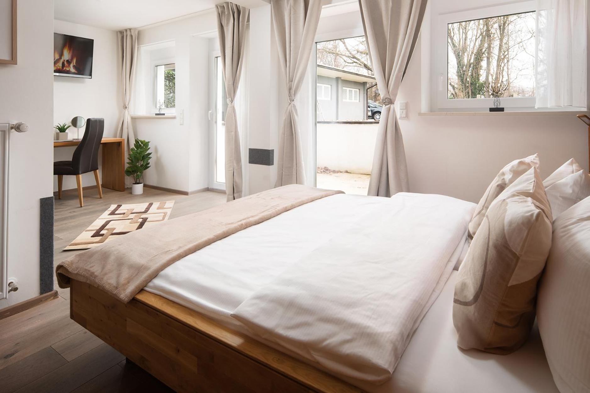 Hotel Vier Jahreszeiten An Der Therme & Kliniken Bad Krozingen Naehe Freiburg & Schwarzwald Ideal Fuer Wellness Kur & Business Ausfluege 24H Check In- Wlan & Parken Gratis Zewnętrze zdjęcie